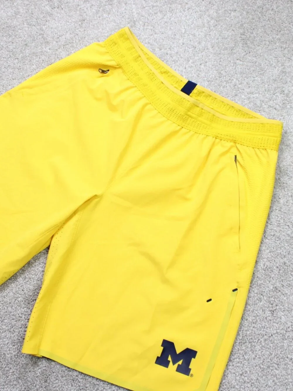 Jordan Michigan Wolverines Shorts Mens Large Yellow Nike Air 11